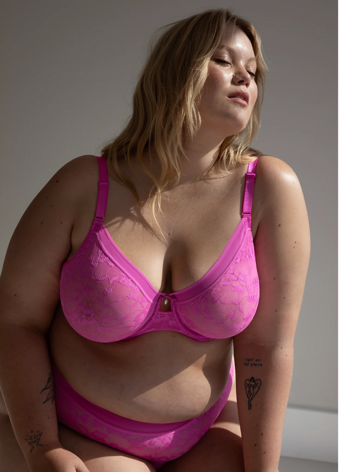 Chappell No-Show Lace Underwire Bra