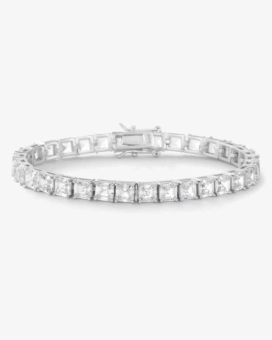 The Queen's Tennis Bracelet